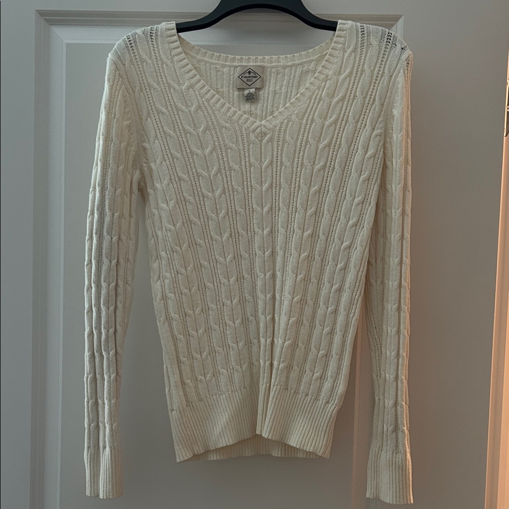 St. John's Bay V-Neck Cable Knit Sweater - Cream
